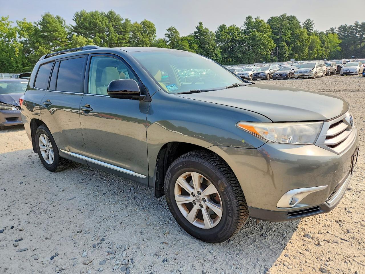 2012 TOYOTA HIGHLANDER BASE — Фото 4 из 13