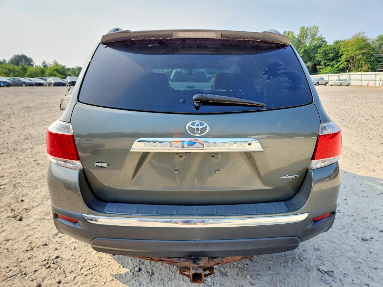 2012 TOYOTA HIGHLANDER BASE — Фото 6 из 13