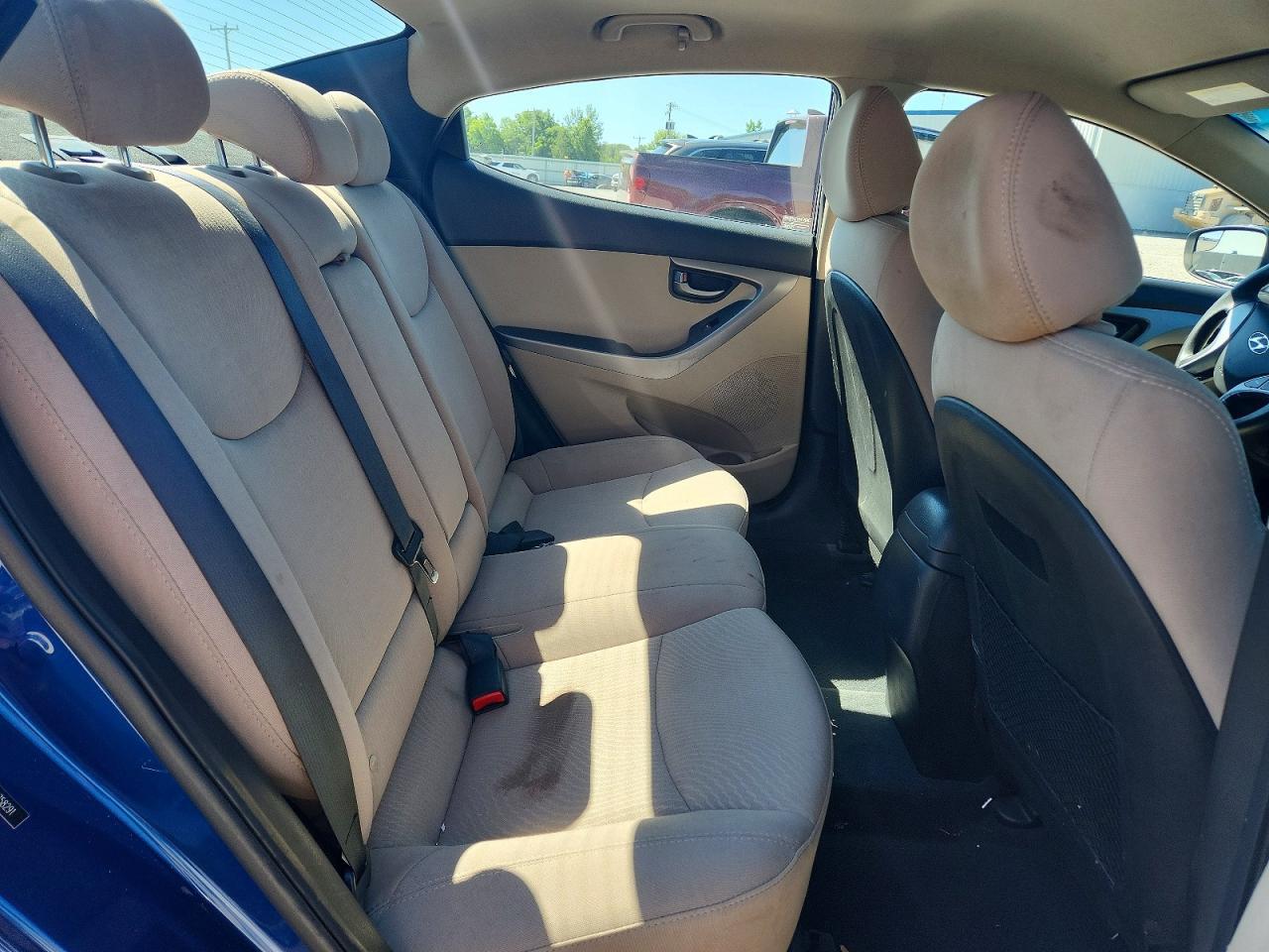 2016 HYUNDAI ELANTRA SE — Фото 10 из 12