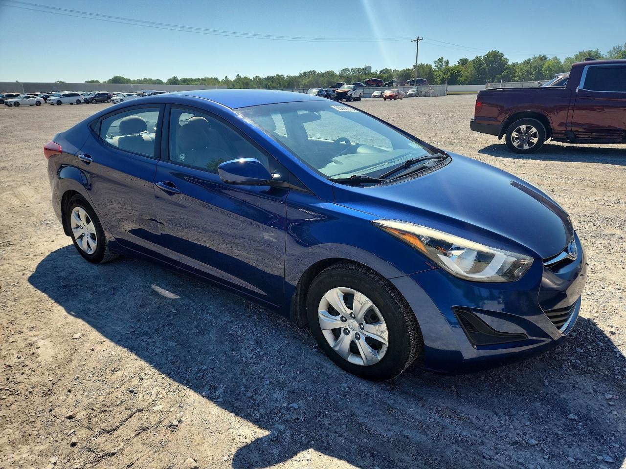 2016 HYUNDAI ELANTRA SE — Фото 4 из 12