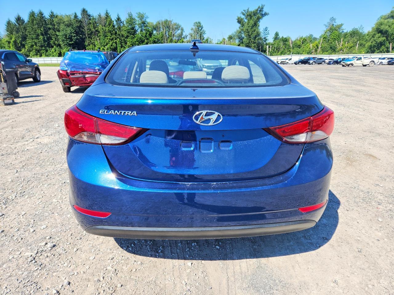 2016 HYUNDAI ELANTRA SE — Фото 6 из 12