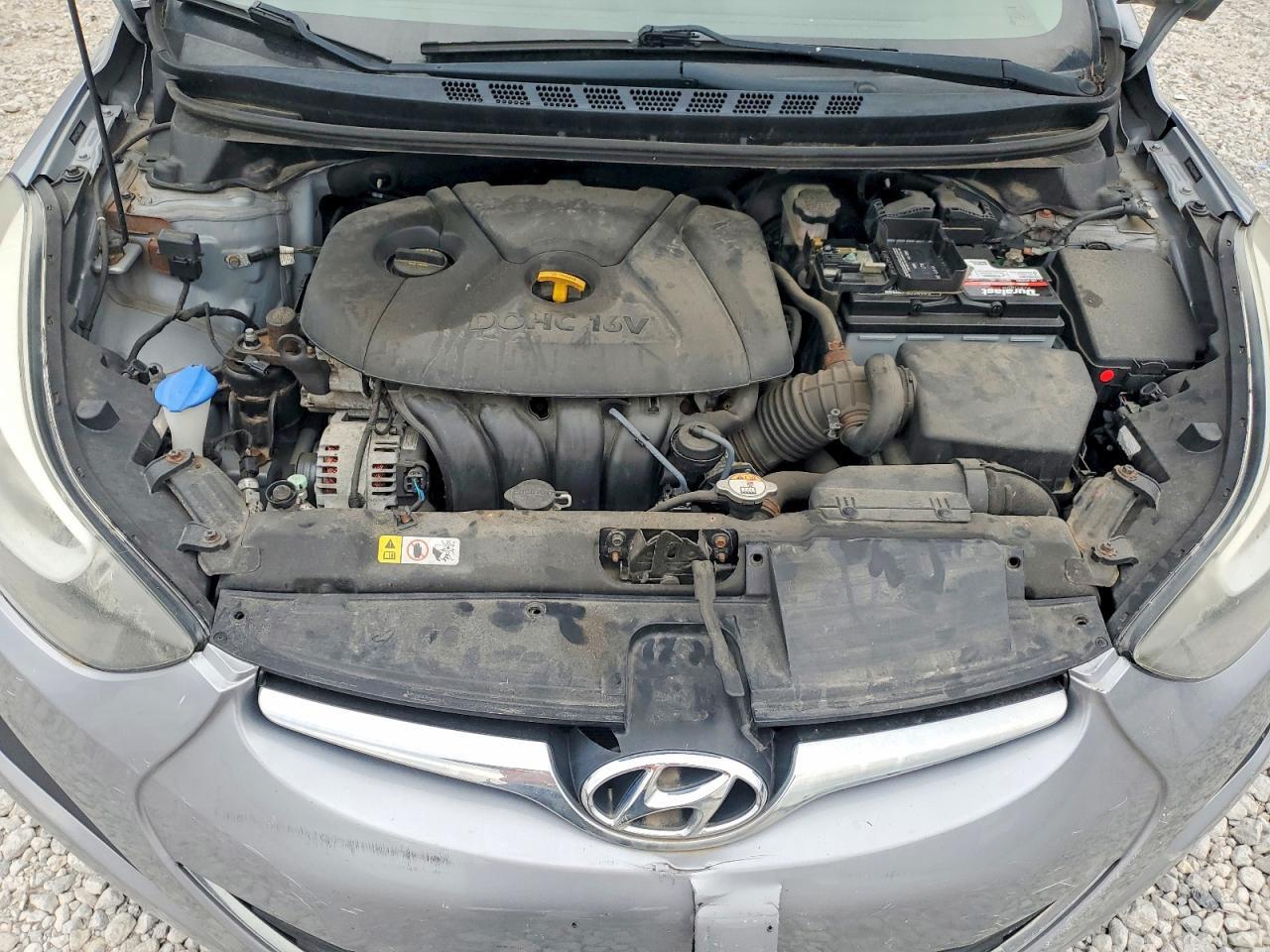 2016 HYUNDAI ELANTRA SE — Фото 11 из 13