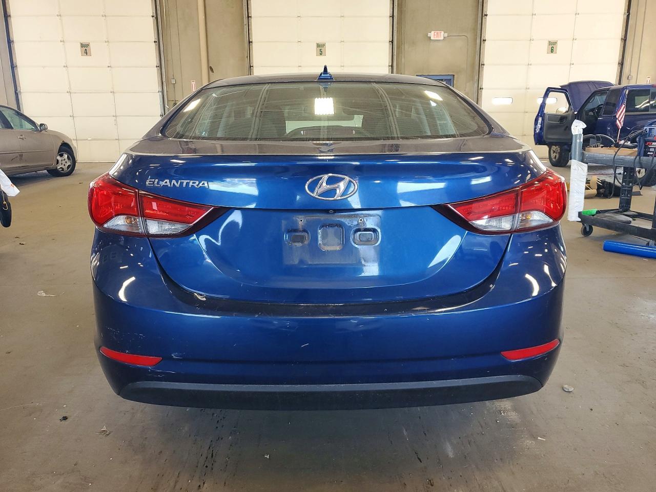 2016 HYUNDAI ELANTRA VALUE EDITION — Фото 6 из 12