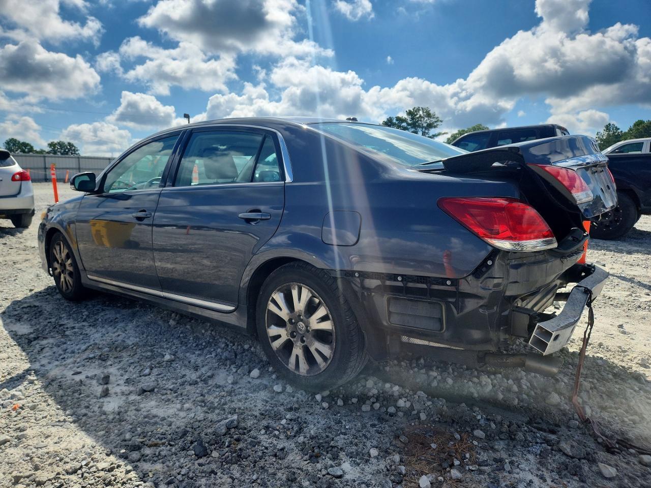 2012 TOYOTA AVALON BASE — Фото 2 из 12