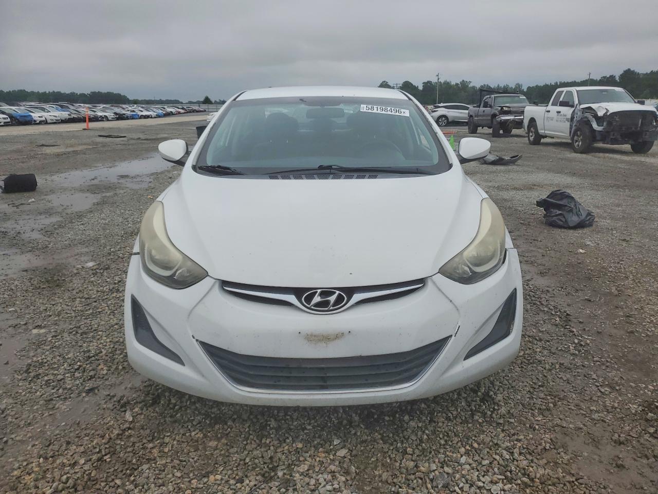 2016 HYUNDAI ELANTRA SE — Фото 5 из 12