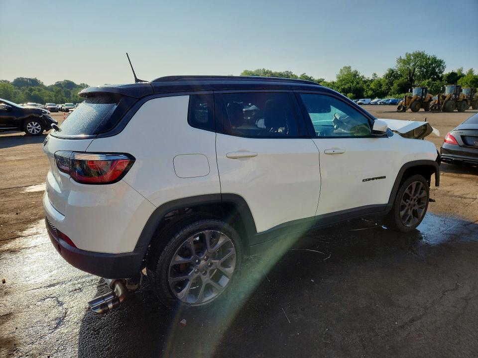 2020 JEEP COMPASS LIMITED — Фото 3 из 14