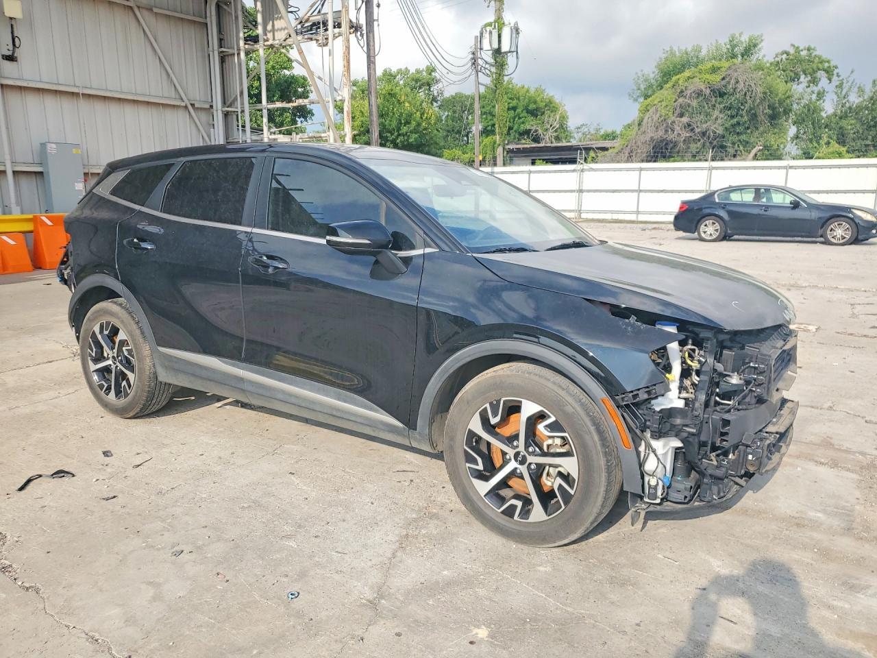2024 KIA SPORTAGE EX — Фото 4 из 13