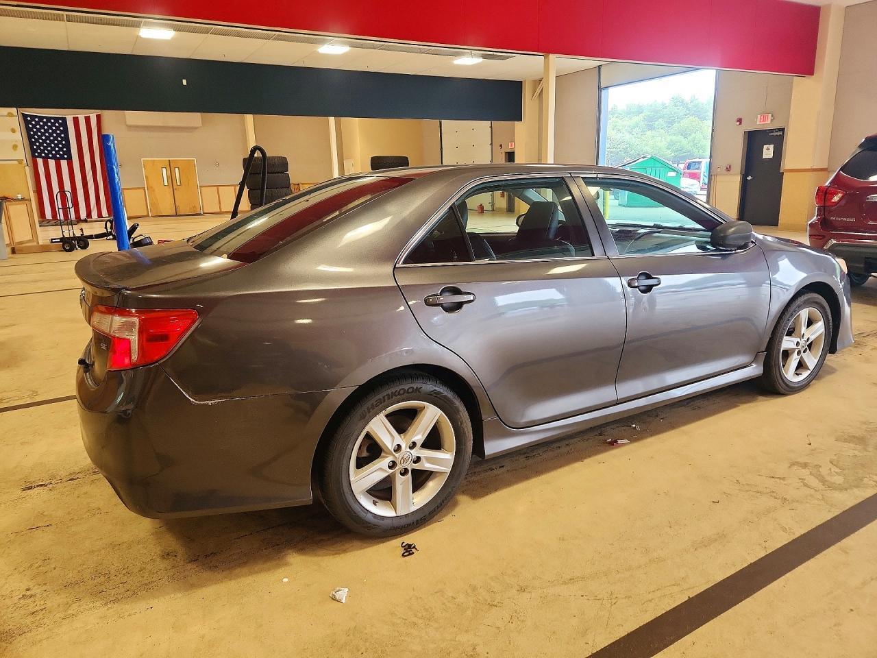 2012 TOYOTA CAMRY SE — Фото 3 из 12
