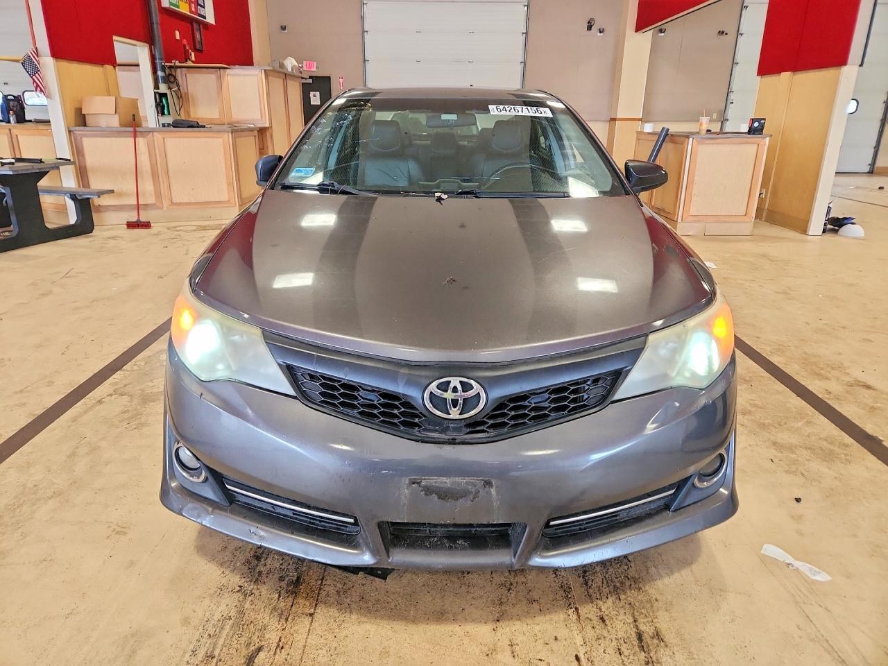 2012 TOYOTA CAMRY SE — Фото 5 из 12