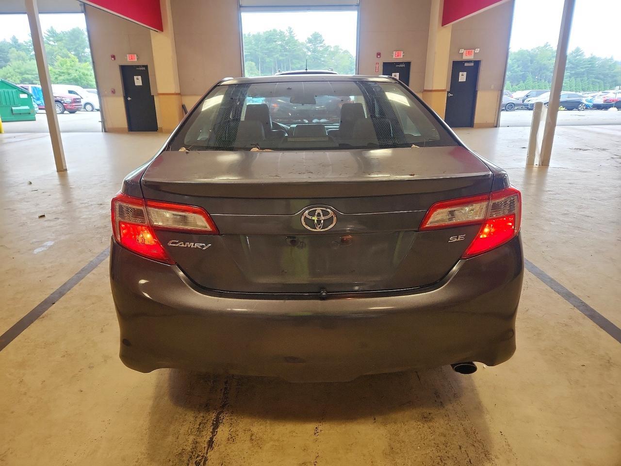 2012 TOYOTA CAMRY SE — Фото 6 из 12
