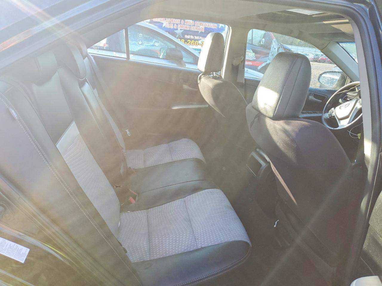 2012 TOYOTA CAMRY SE — Фото 10 из 12