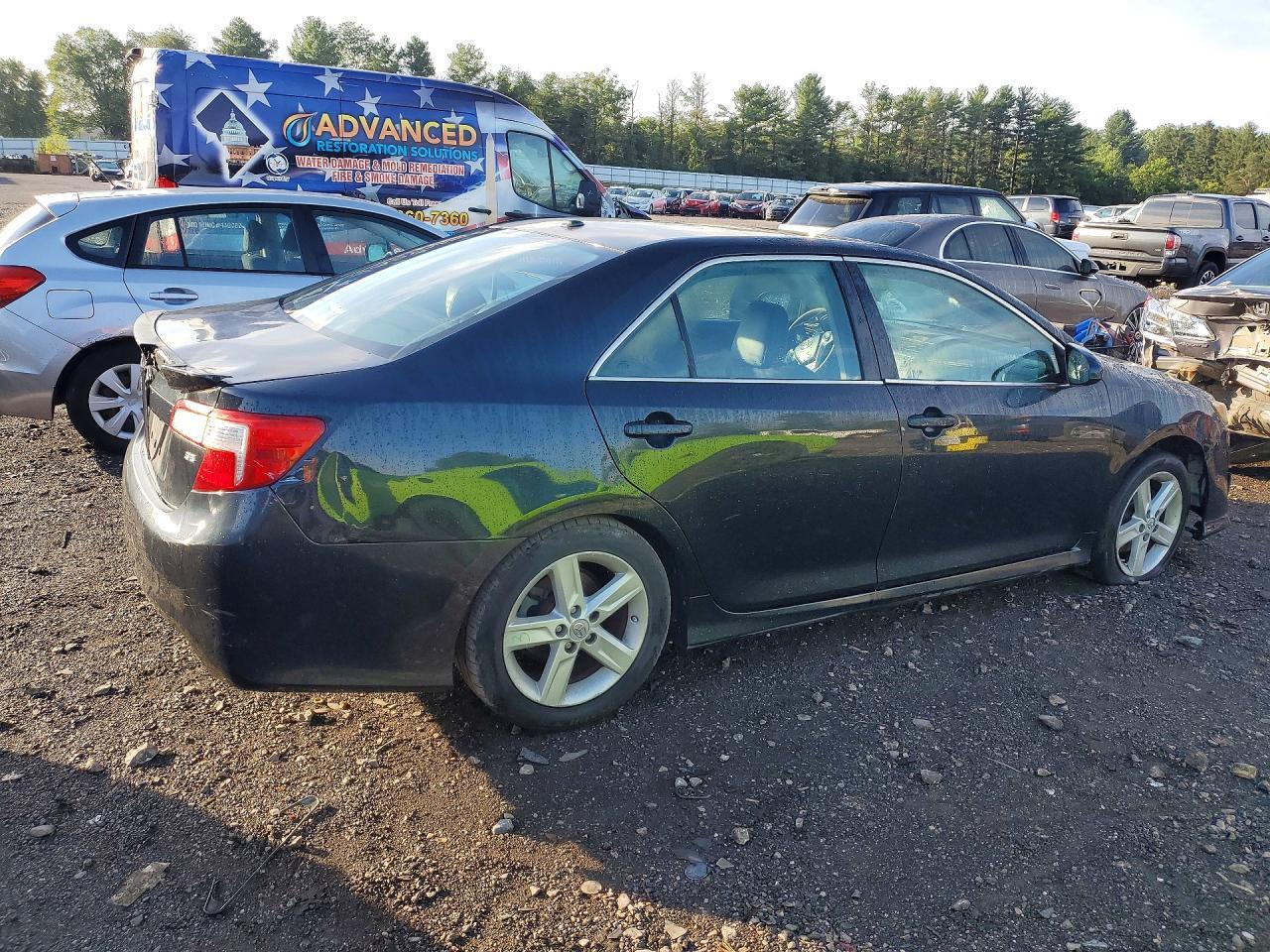 2012 TOYOTA CAMRY SE — Фото 3 из 12