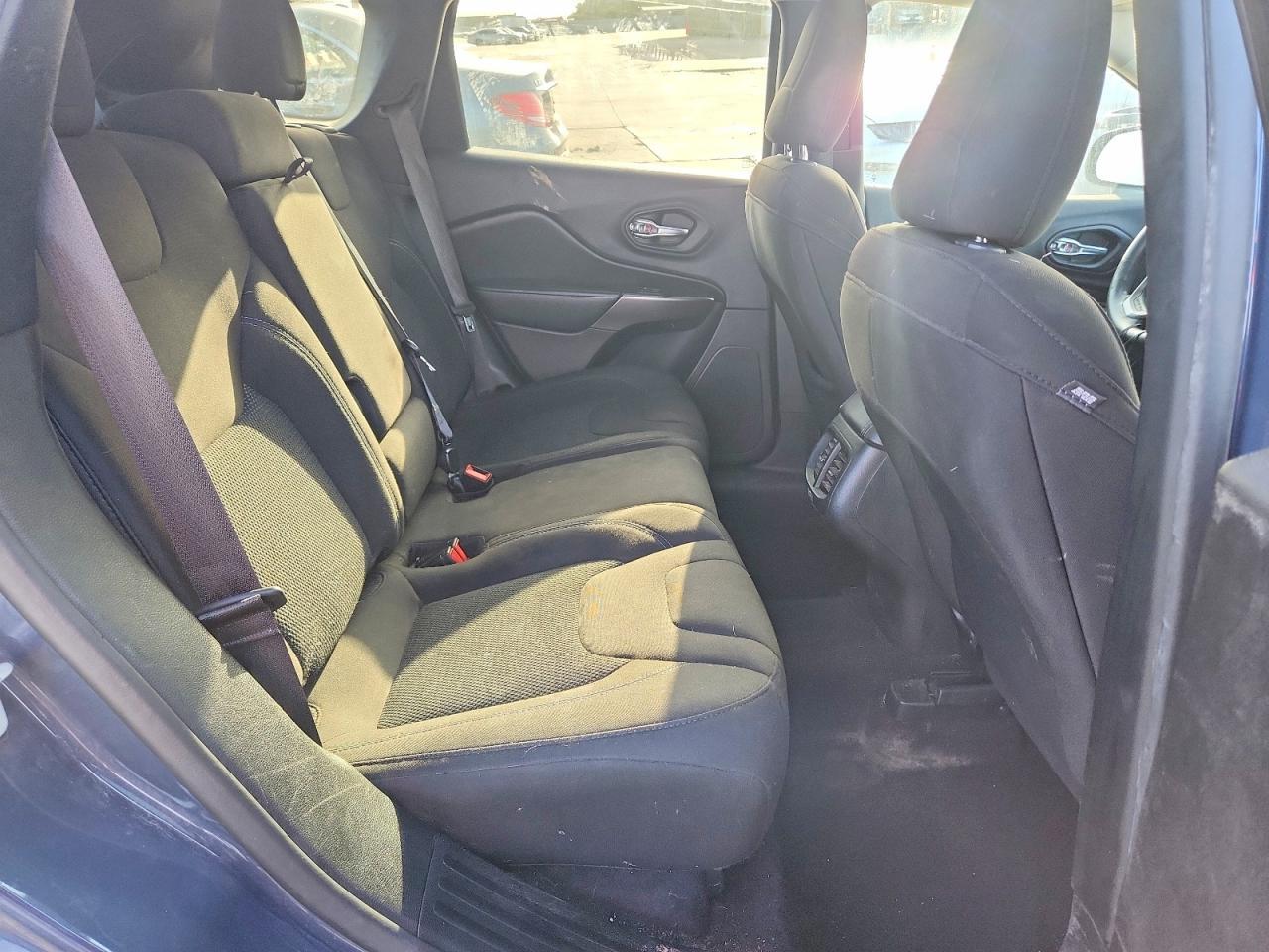 2020 JEEP CHEEROKE — Фото 11 из 14