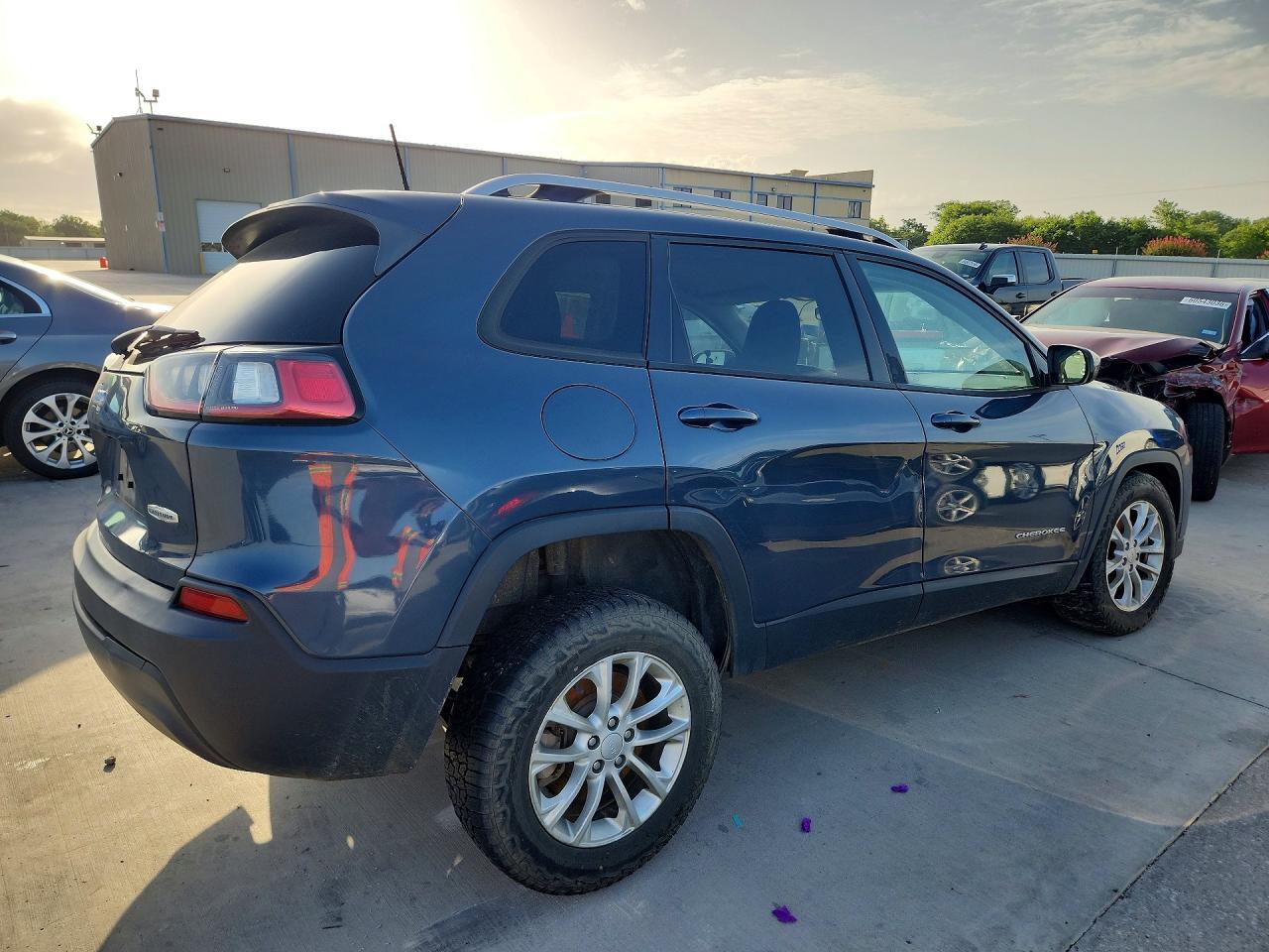2020 JEEP CHEEROKE — Фото 3 из 14