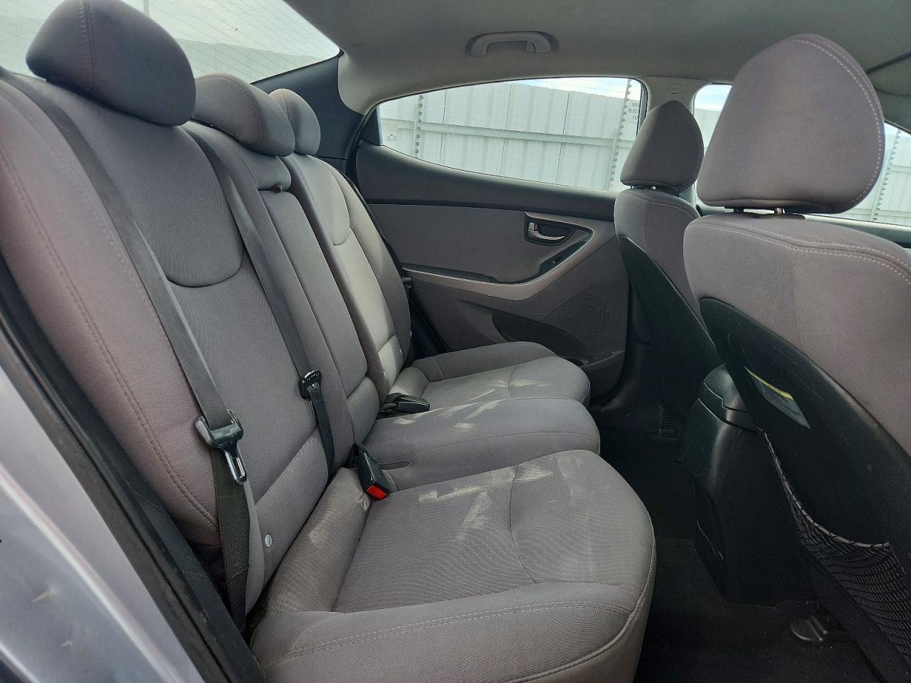 2016 HYUNDAI ELANTRA SE — Фото 10 из 12