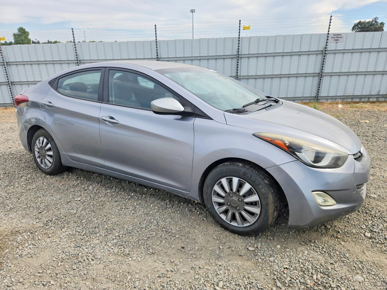 2016 HYUNDAI ELANTRA SE — Фото 4 из 12