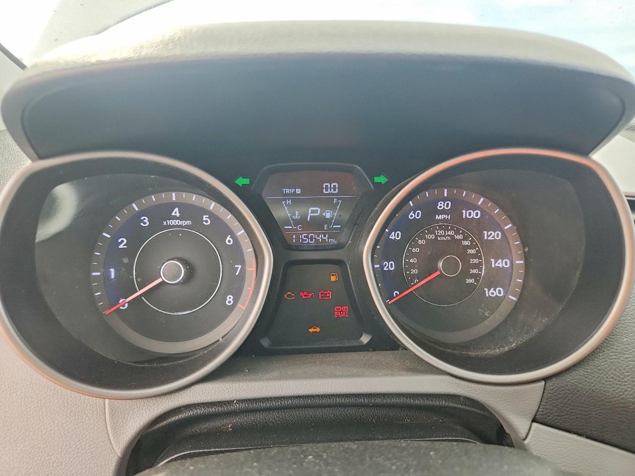 2016 HYUNDAI ELANTRA SE — Фото 9 из 12