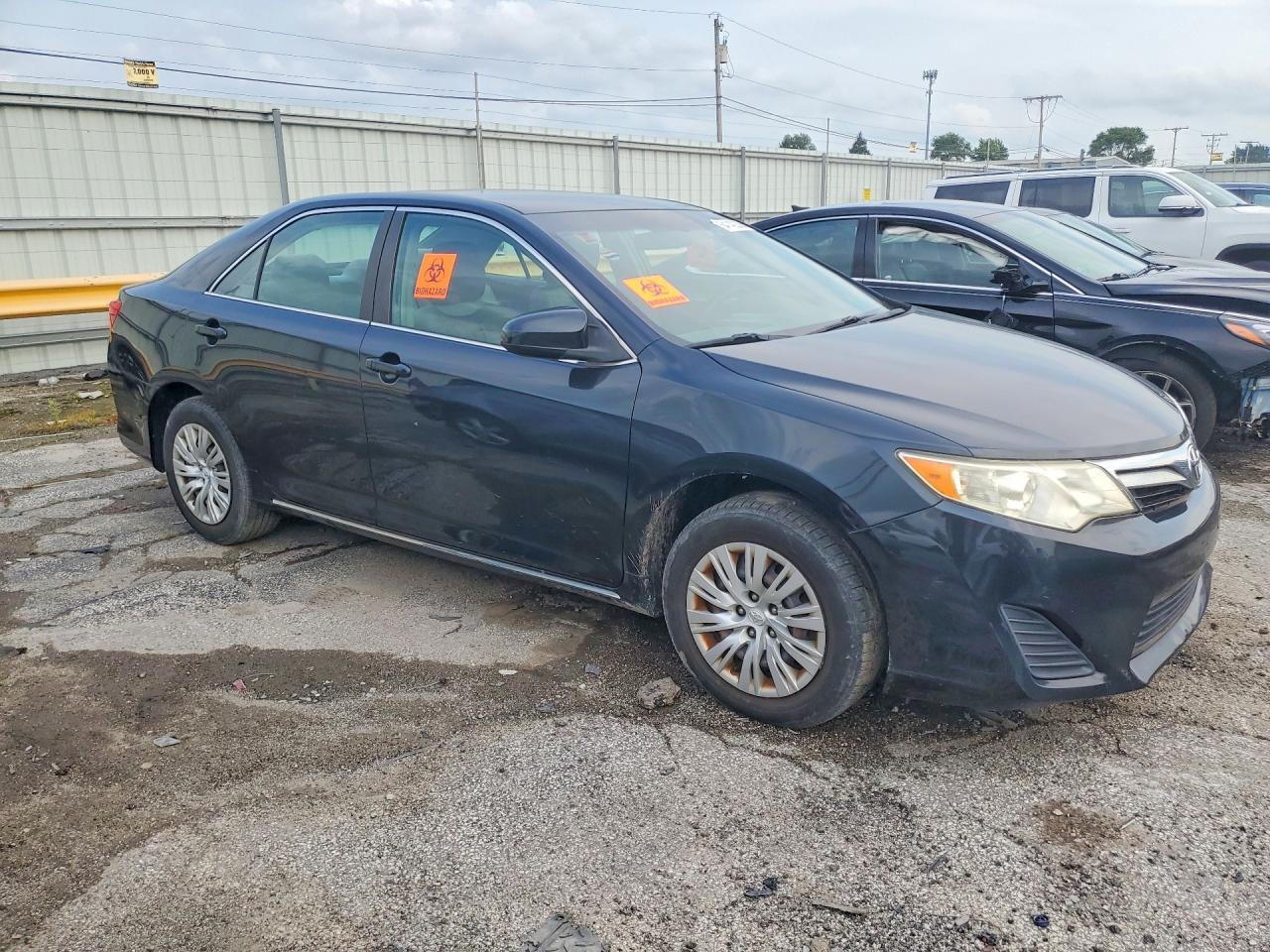 2012 TOYOTA CAMRY LE — Фото 4 из 12