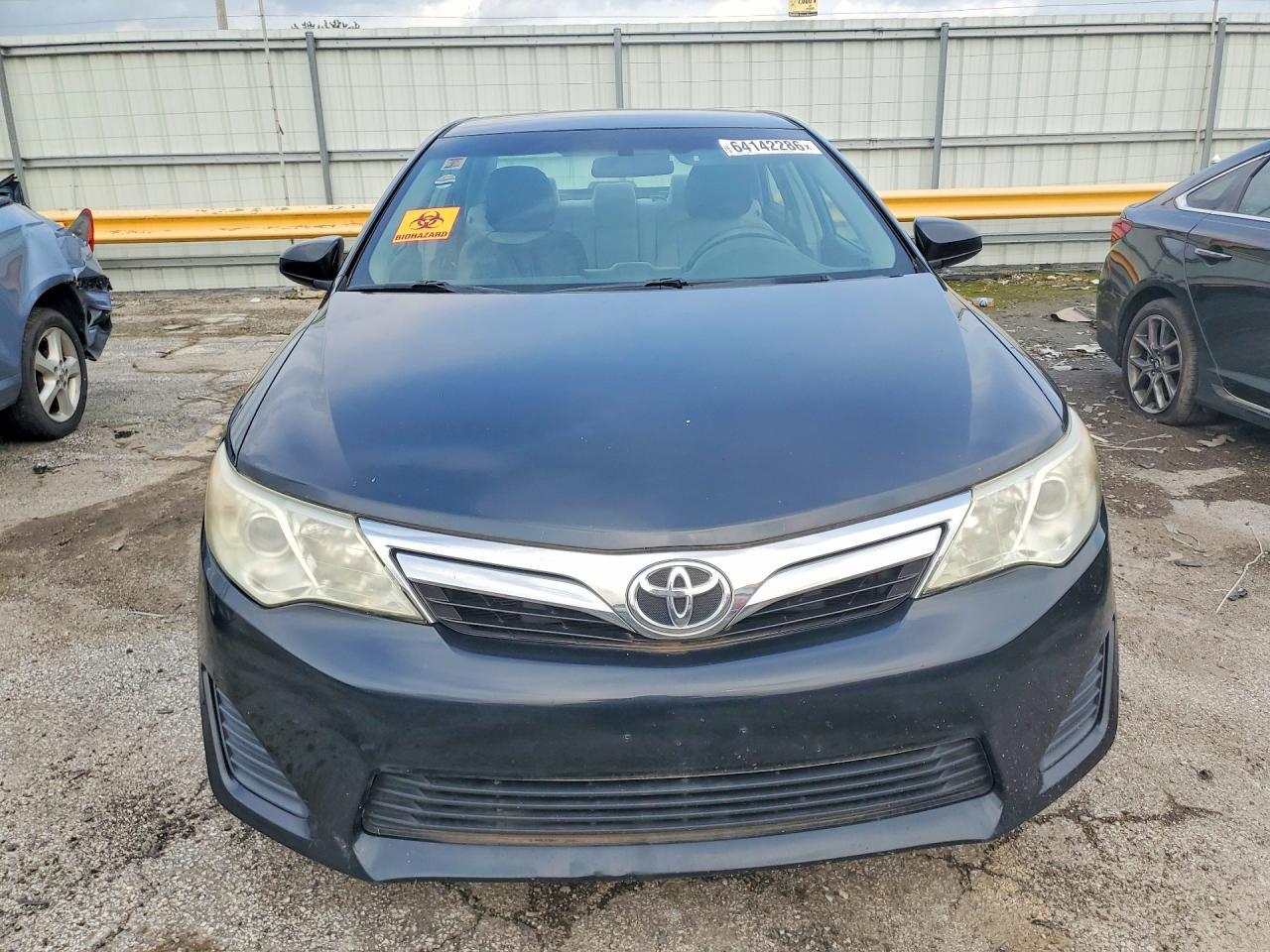 2012 TOYOTA CAMRY LE — Фото 5 из 12