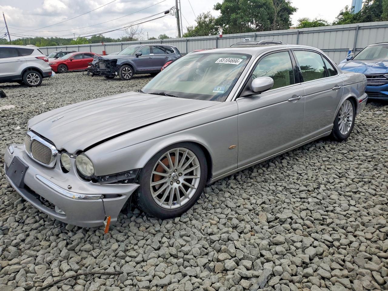 2006 JAGUAR XJ8 SAJWA71B36SH02055