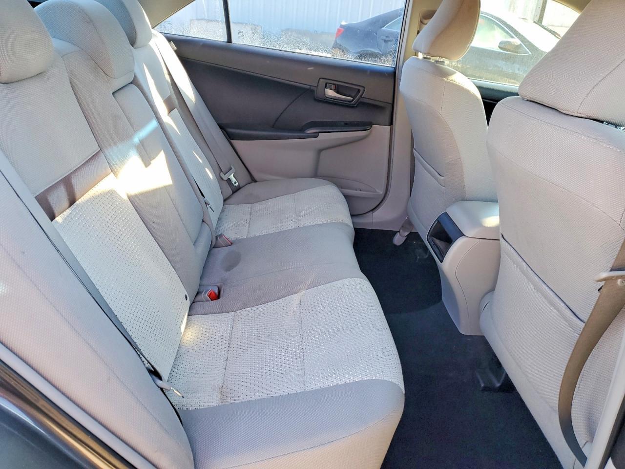 2012 TOYOTA CAMRY LE — Фото 10 из 12