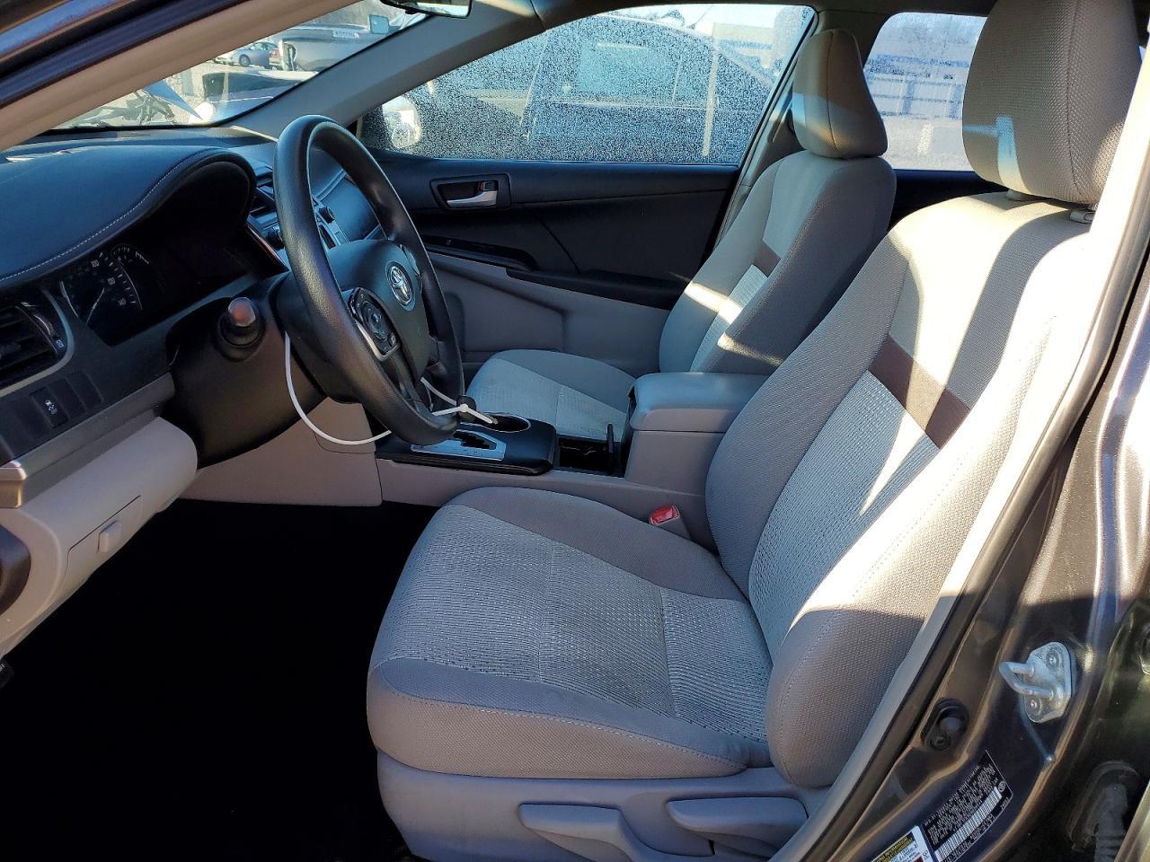 2012 TOYOTA CAMRY LE — Фото 7 из 12