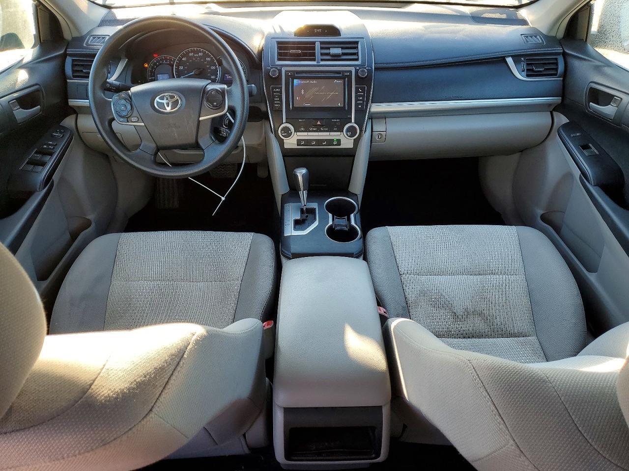 2012 TOYOTA CAMRY LE — Фото 8 из 12