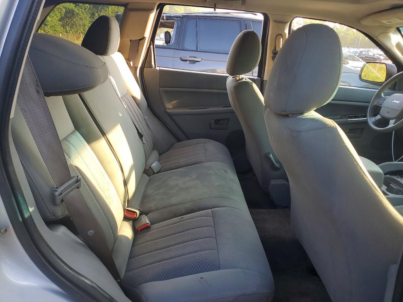 2006 JEEP GRAND CHEROKEE LAREDO — Фото 11 из 13