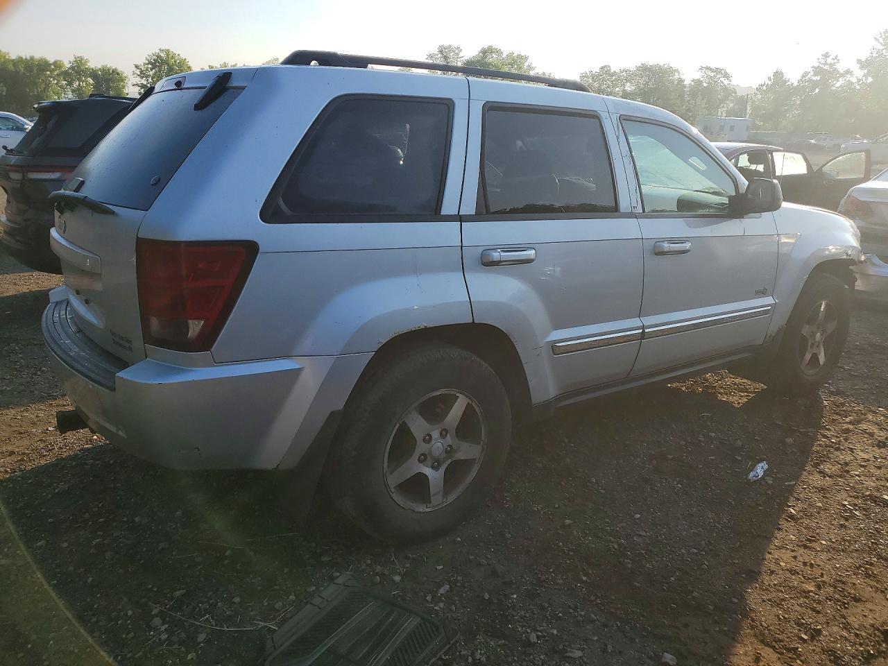 2006 JEEP GRAND CHEROKEE LAREDO — Фото 3 из 13
