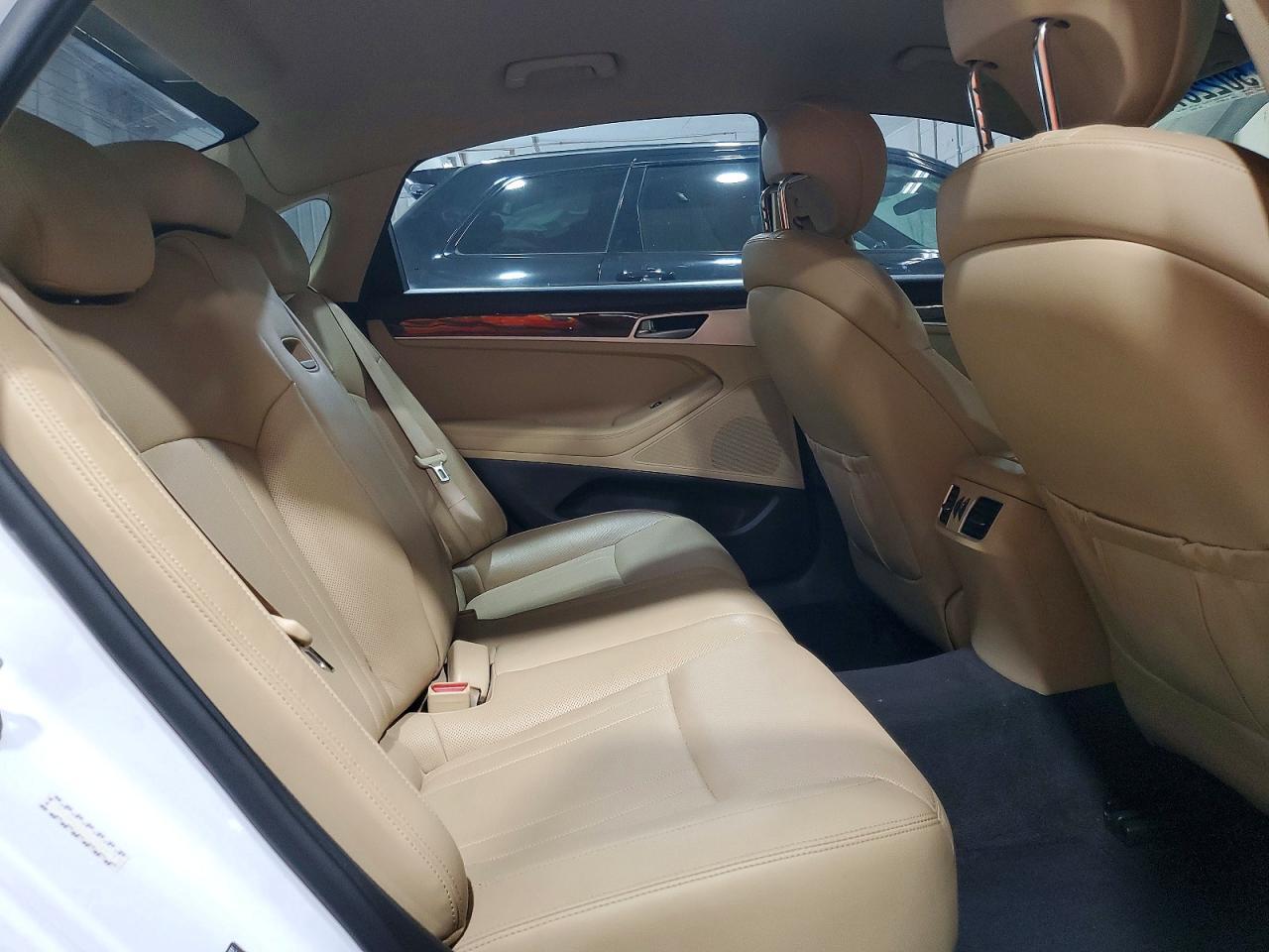 2016 HYUNDAI GENESIS 3.8L — Фото 10 из 12
