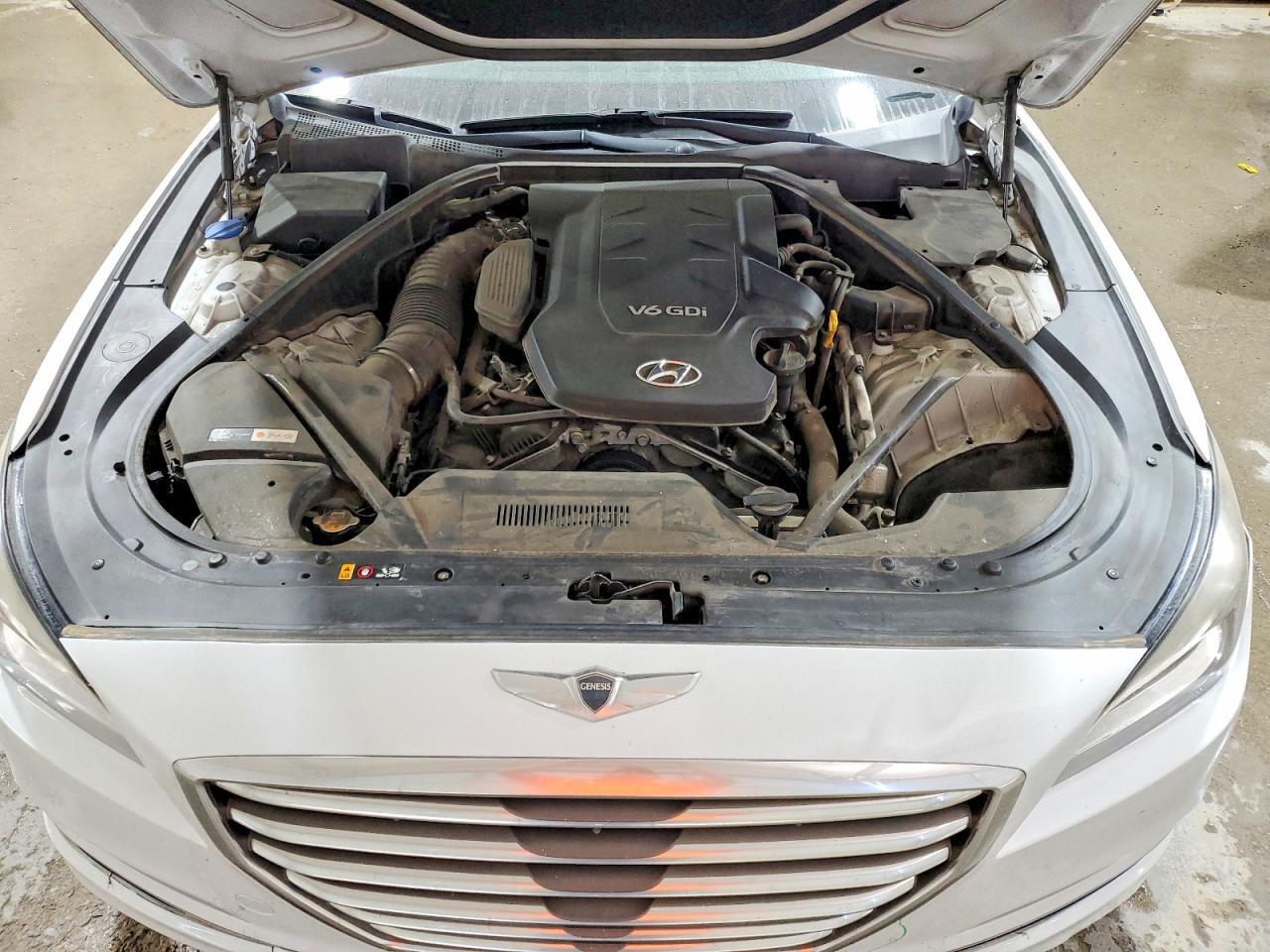 2016 HYUNDAI GENESIS 3.8L — Фото 11 из 12