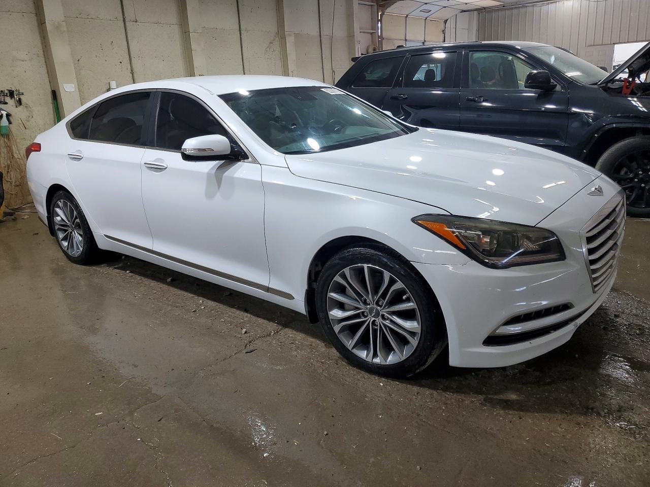 2016 HYUNDAI GENESIS 3.8L — Фото 4 из 12