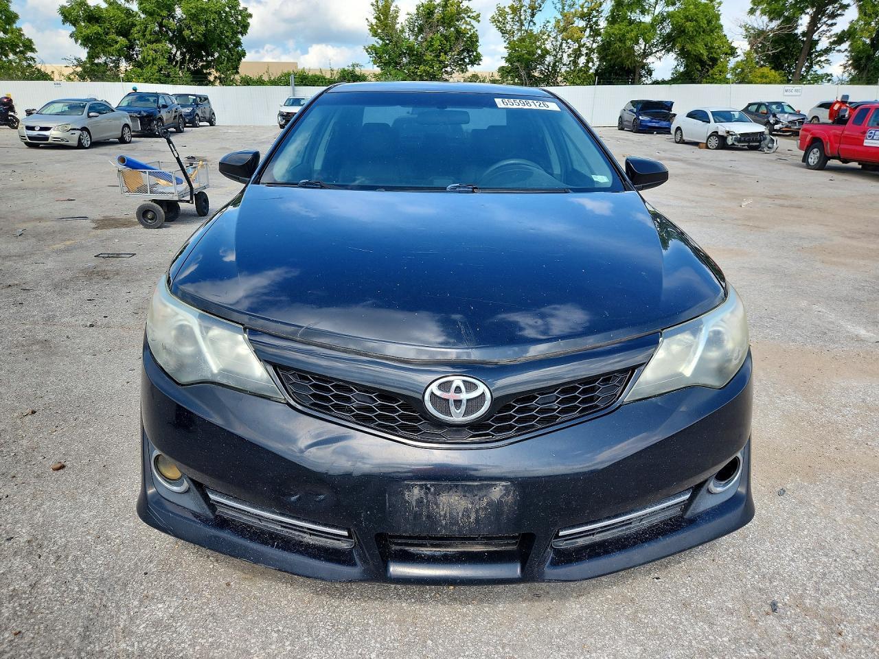 2012 TOYOTA CAMRY SE — Фото 5 из 13