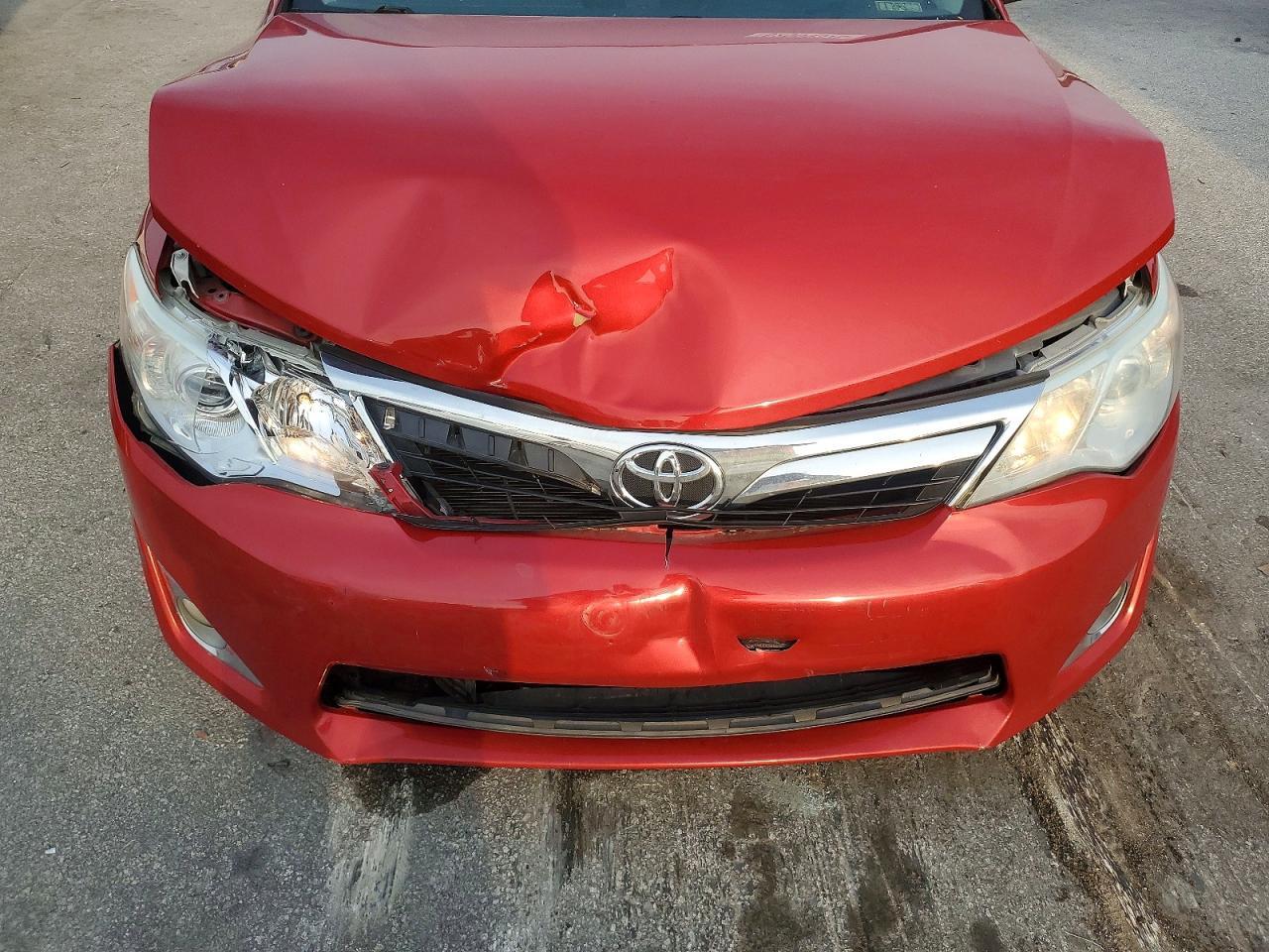 2012 TOYOTA CAMRY XLE — Фото 11 из 12