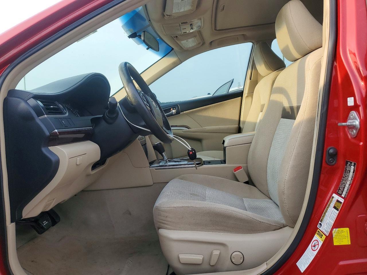 2012 TOYOTA CAMRY XLE — Фото 7 из 12