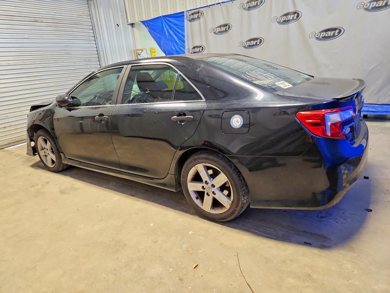 2012 TOYOTA CAMRY SE — Фото 2 из 12