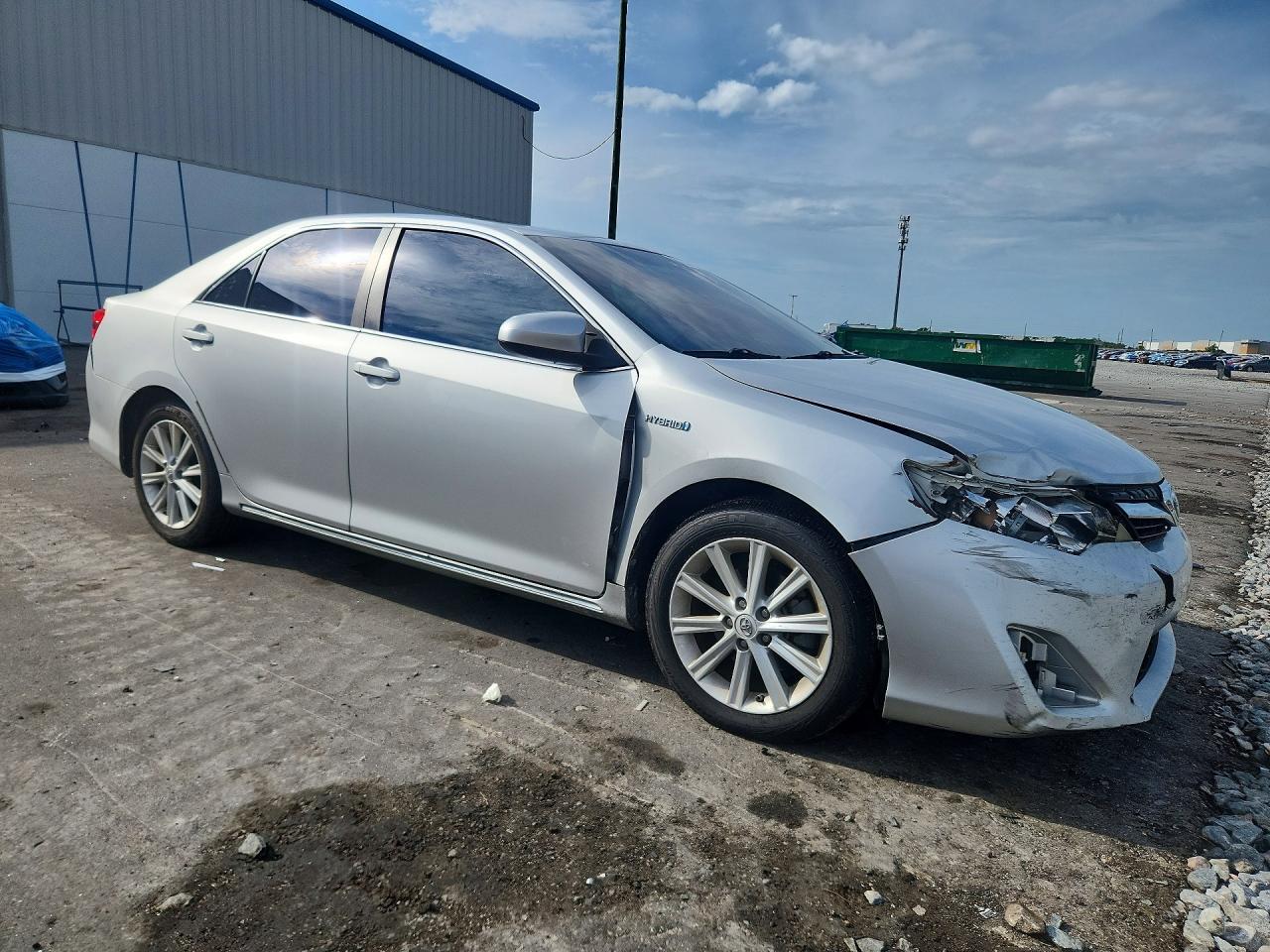 2012 TOYOTA CAMRY HYBRID — Фото 4 из 12