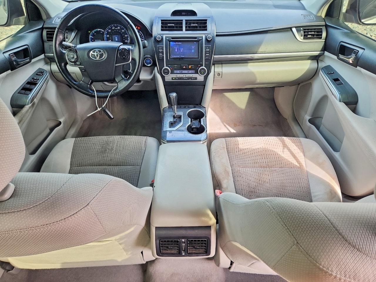 2012 TOYOTA CAMRY HYBRID — Фото 8 из 12