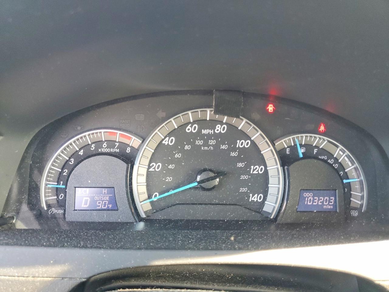 2012 TOYOTA CAMRY SE — Фото 9 из 12