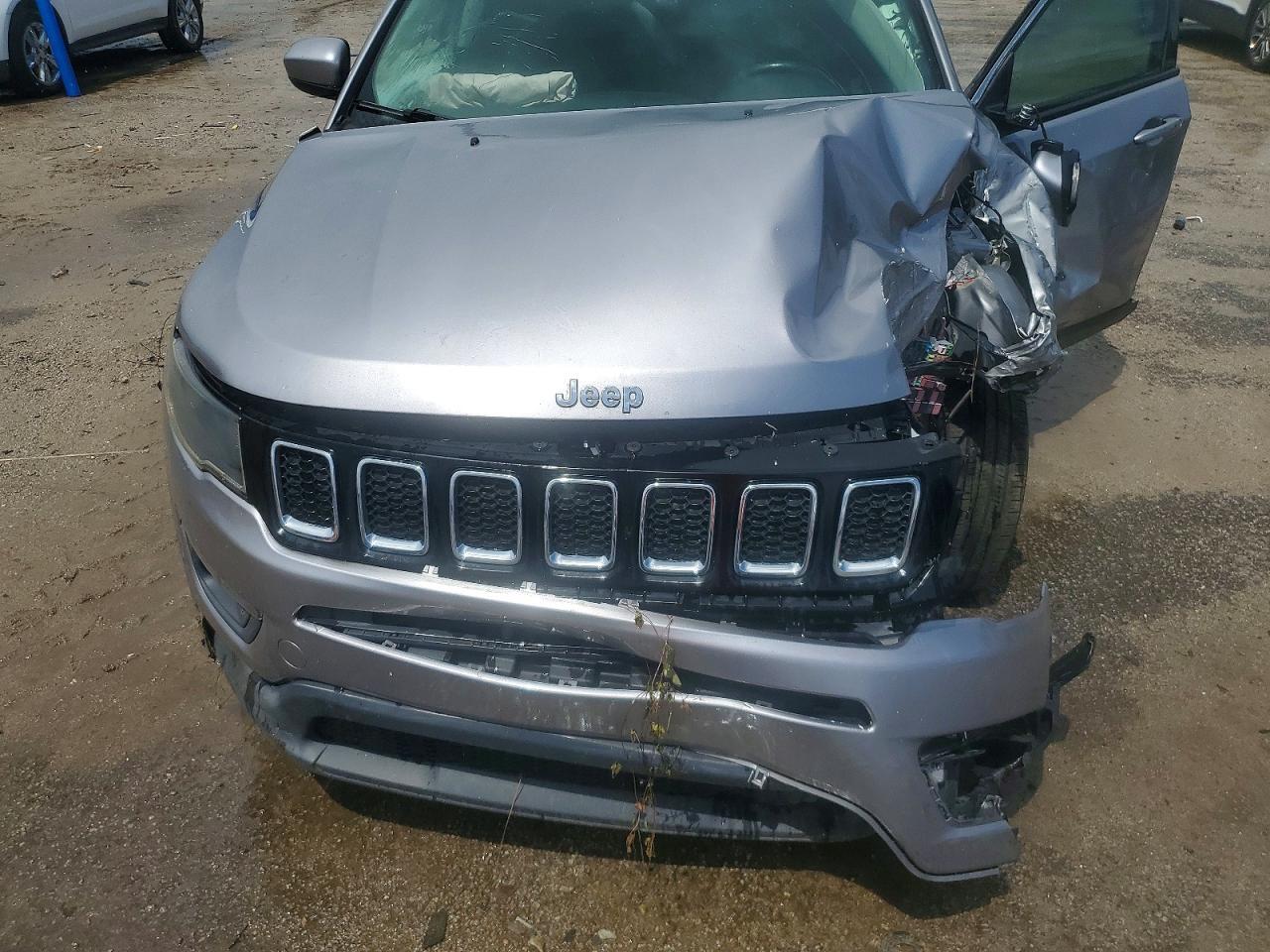 2020 JEEP COMPASS LATITUDE — Фото 12 из 13