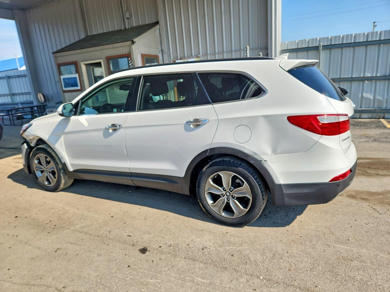 2016 HYUNDAI SANTA FE SE — Фото 2 из 12