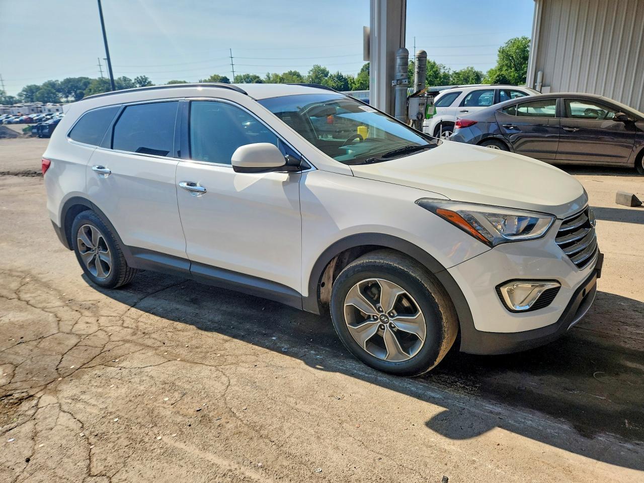 2016 HYUNDAI SANTA FE SE — Фото 4 из 12