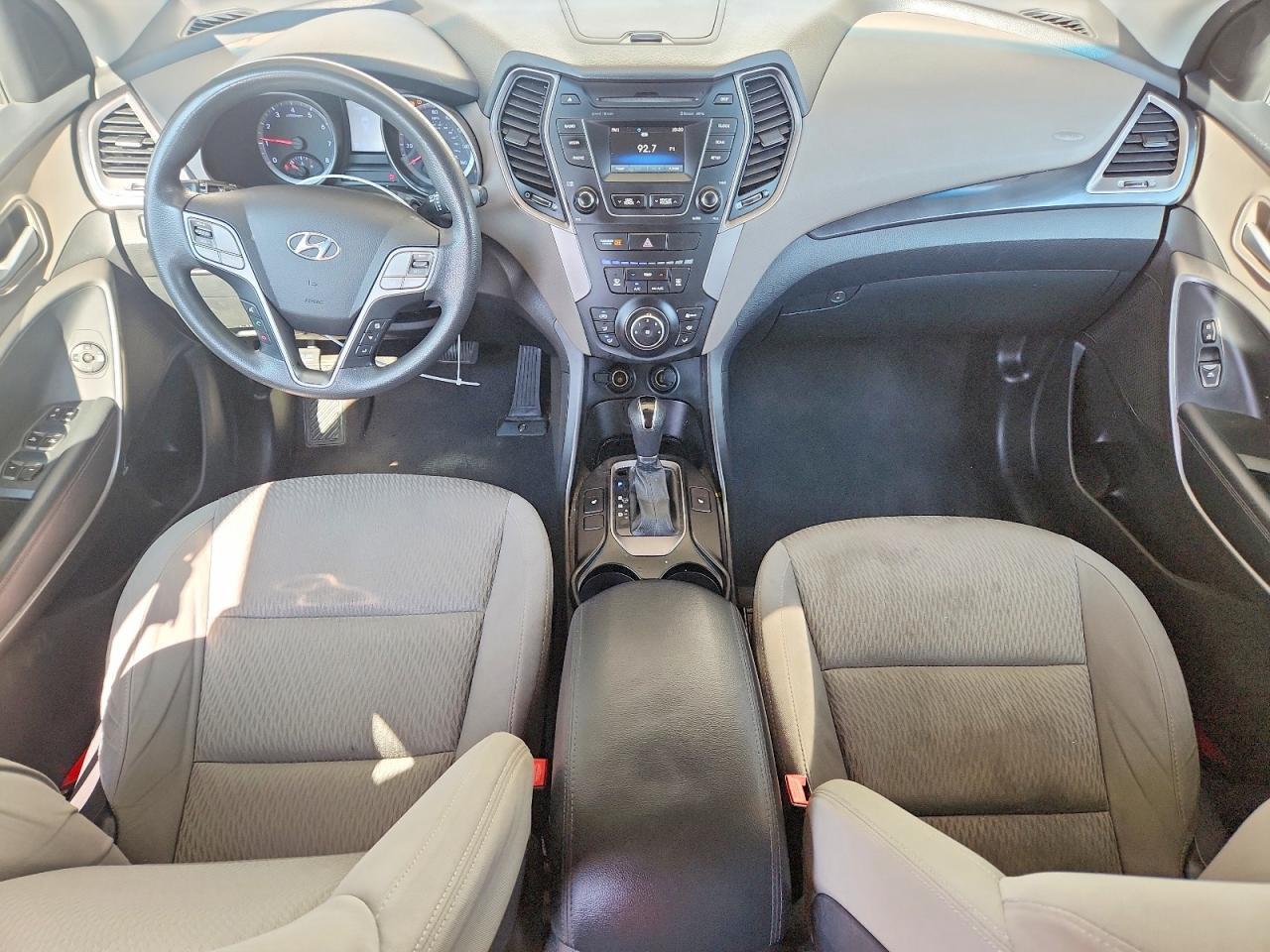 2016 HYUNDAI SANTA FE SE — Фото 8 из 12