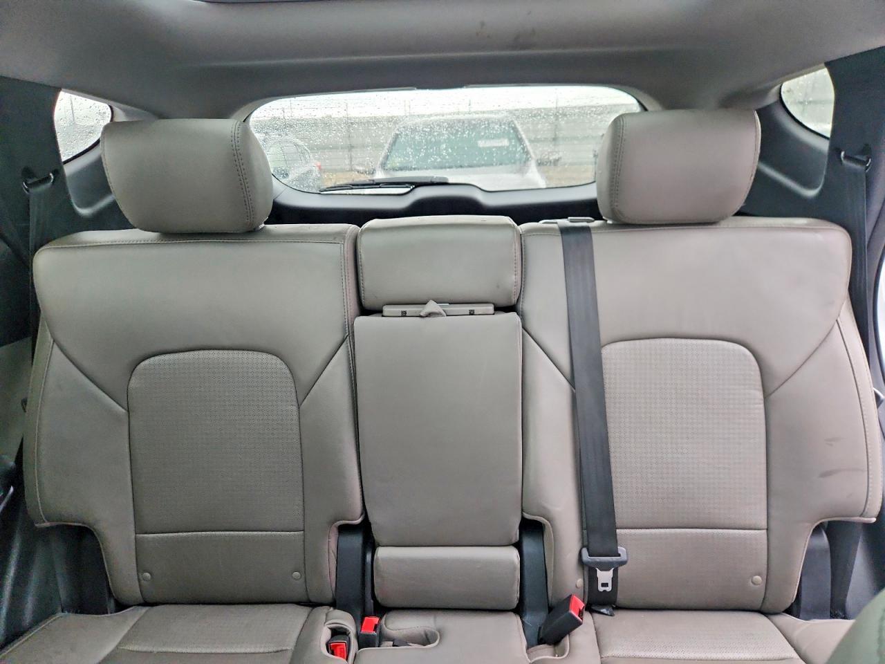 2016 HYUNDAI SANTA FE SE — Фото 10 из 13