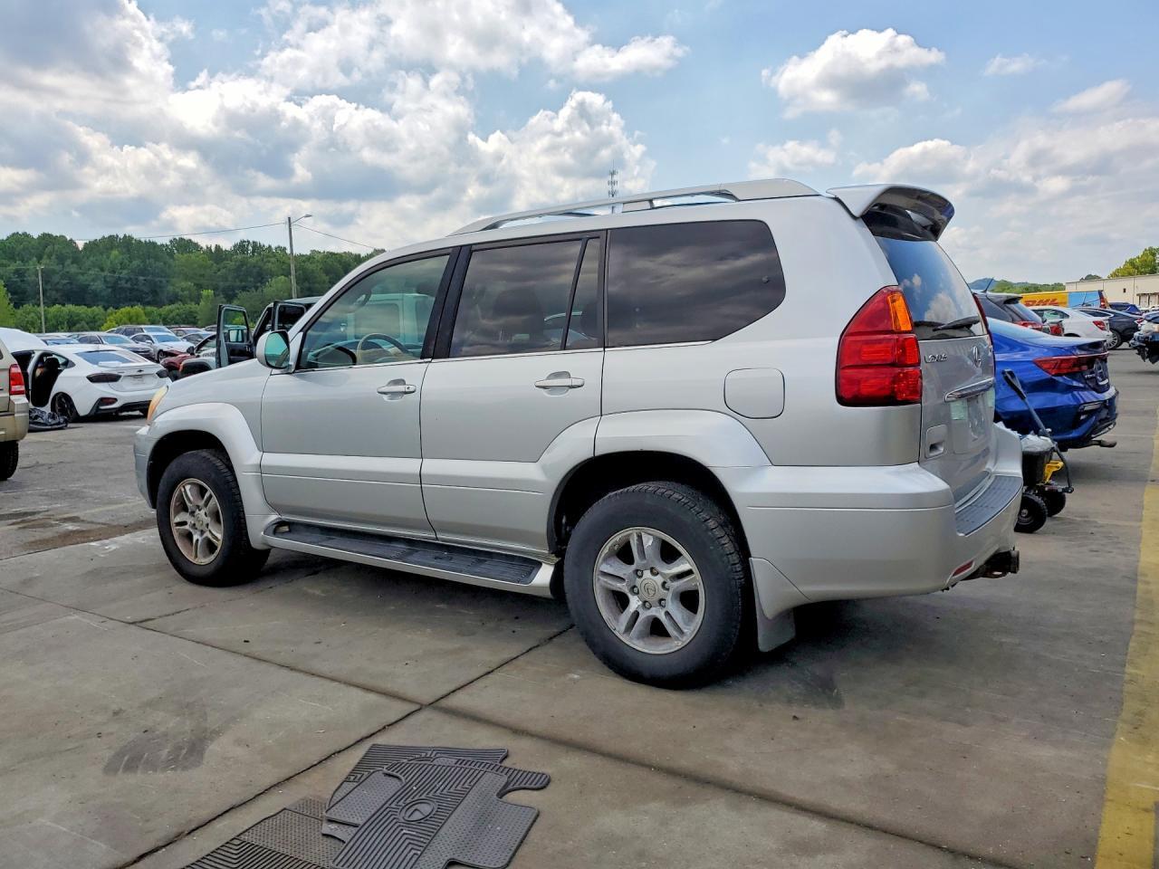 2006 LEXUS GX 470 — Фото 2 из 13