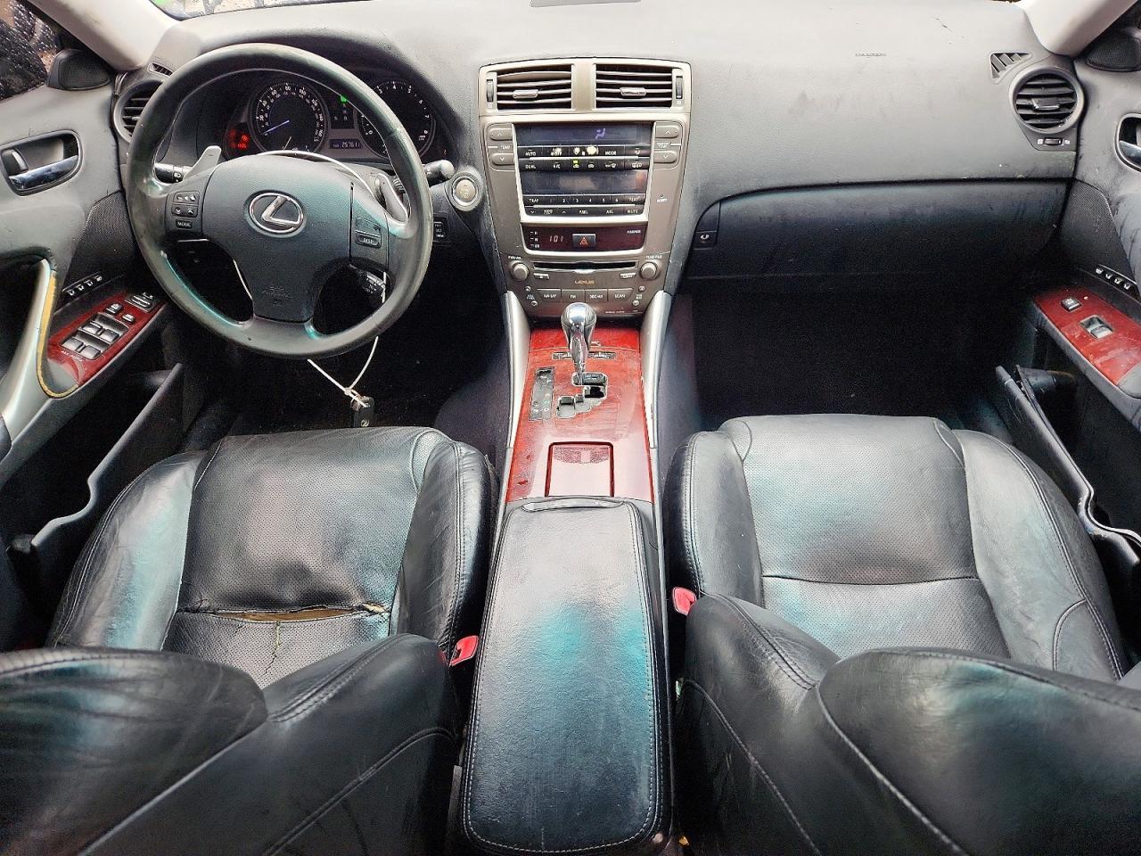2006 LEXUS IS 250 — Фото 8 из 12