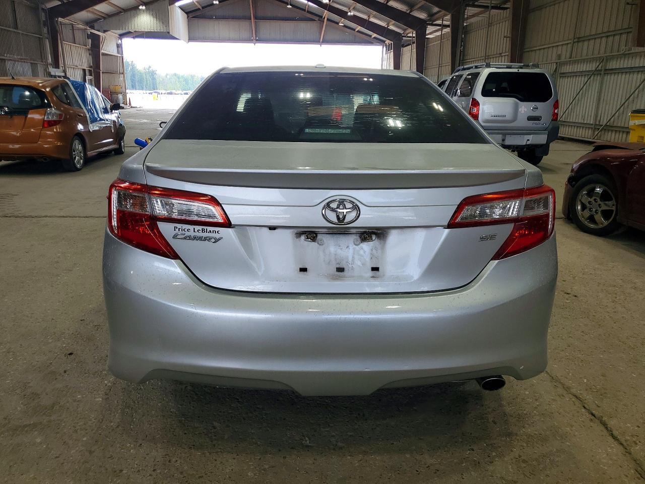 2012 TOYOTA CAMRY SE — Фото 6 из 12