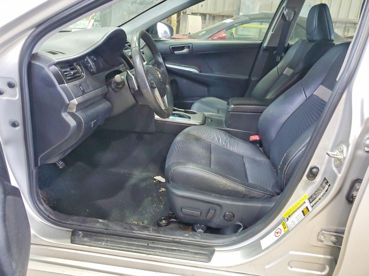 2012 TOYOTA CAMRY SE — Фото 7 из 12