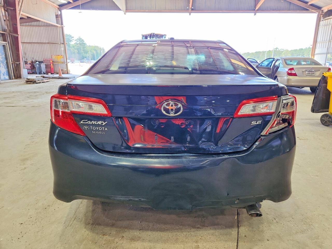 2012 TOYOTA CAMRY SE — Фото 6 из 12