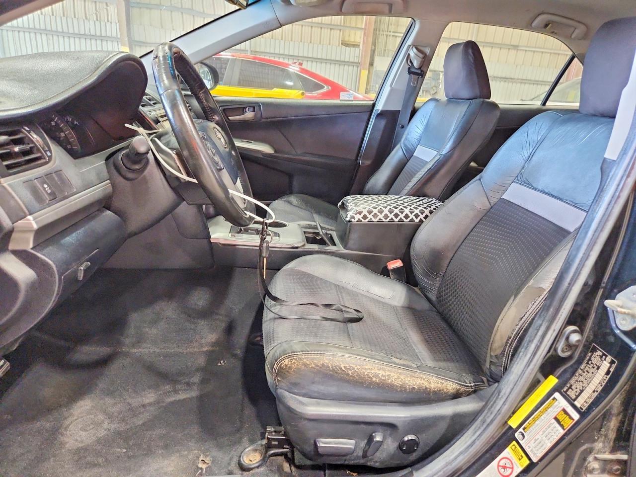 2012 TOYOTA CAMRY SE — Фото 7 из 12